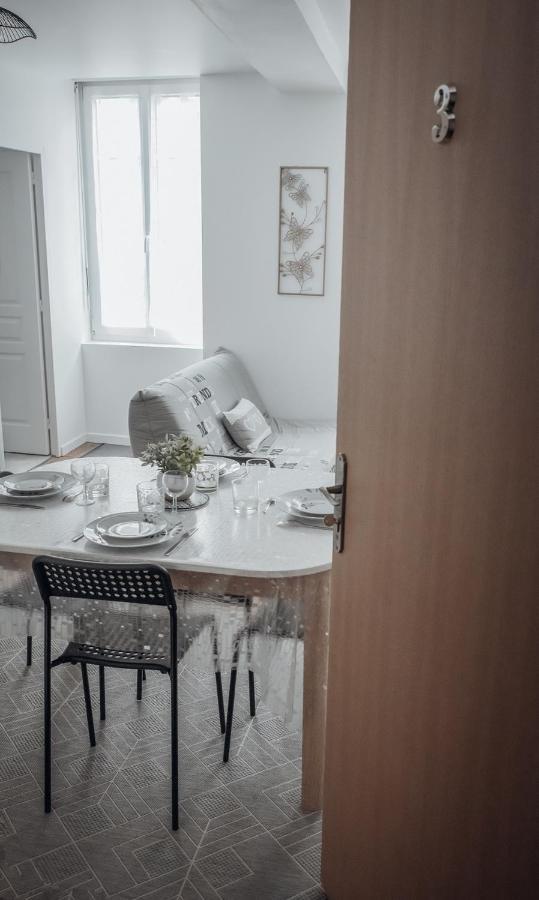 Spacieux Neuf Et Lumineux Hyper Centre Apartment Ernée Екстериор снимка