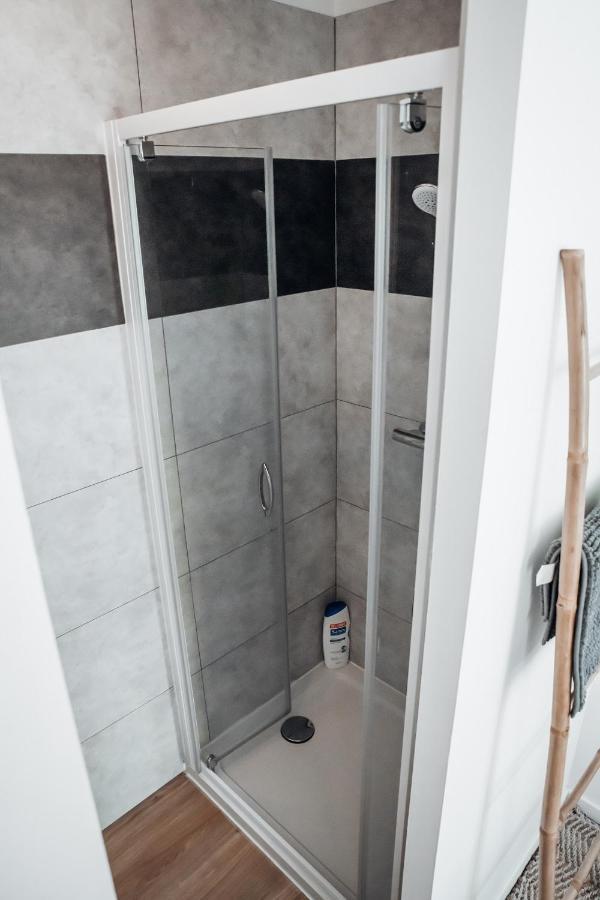 Spacieux Neuf Et Lumineux Hyper Centre Apartment Ernée Екстериор снимка